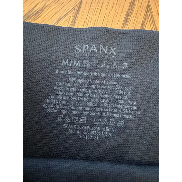 Spanx Look at Me Now Seamless Leggings Black Camo High Waisted Womens Medium - Image 5