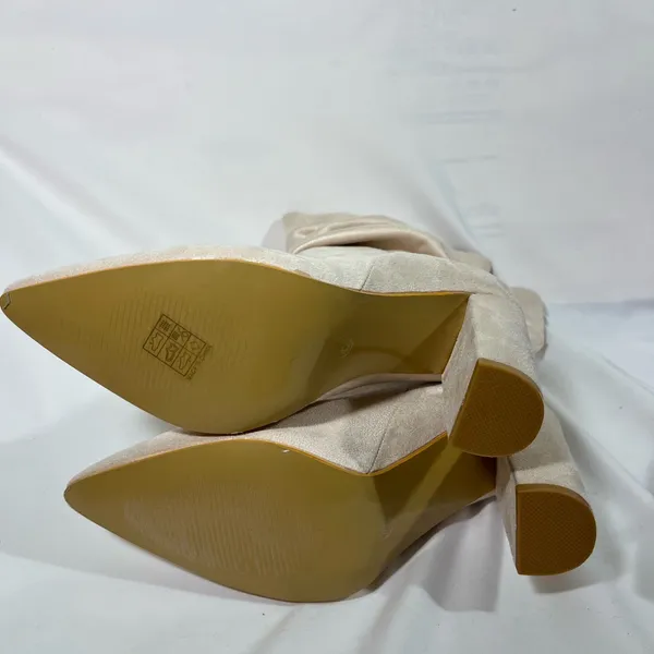 Suede Slouch Pull On Boots 4” Block Heel Womens Eu 42 Us‎ Sz 11 Ivory New - Image 6