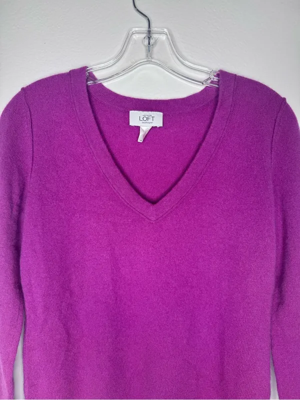 Loft Purple Cashmere V-Neck Cozy Women's Sweater - Image 4