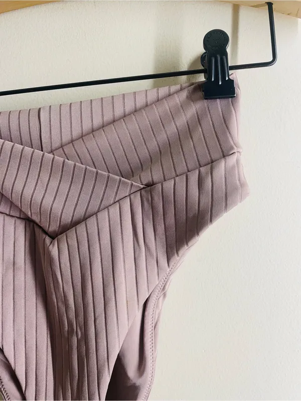 Aerie High Waisted High Cut Cheeky Bikini Bottom M Mauve Ribbed Crossover - Image 3