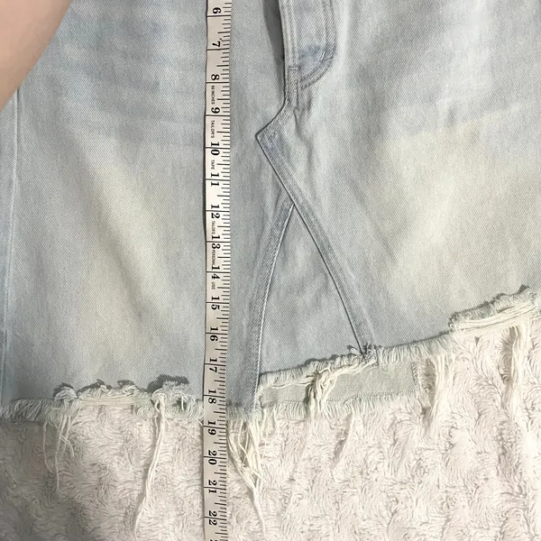 Free People Light Wash Going Rogue Distressed Raw Hem Denim Mini Skirt 27 - Image 8