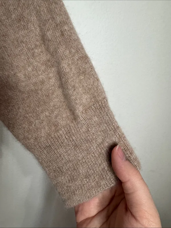Quince Cashmere Long Sleeve Crew Neck Sweater in Oatmeal sz M shrunk fits like S - Image 5
