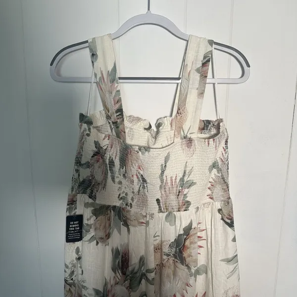 Express NWT Linen Blend Floral Square Neck Smocked Tiered Maxi Dress Large L - Image 5