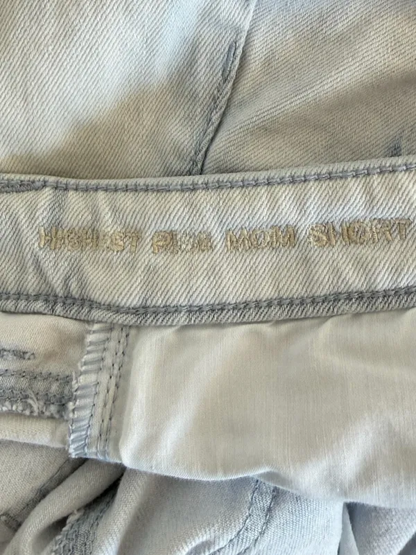 American Eagle Tie Dye Highest Rise Mom Jean Shorts Size 8 - Image 8