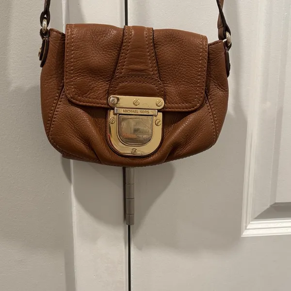 Michael Kors Brown Leather Crossbody Bag - Image 2