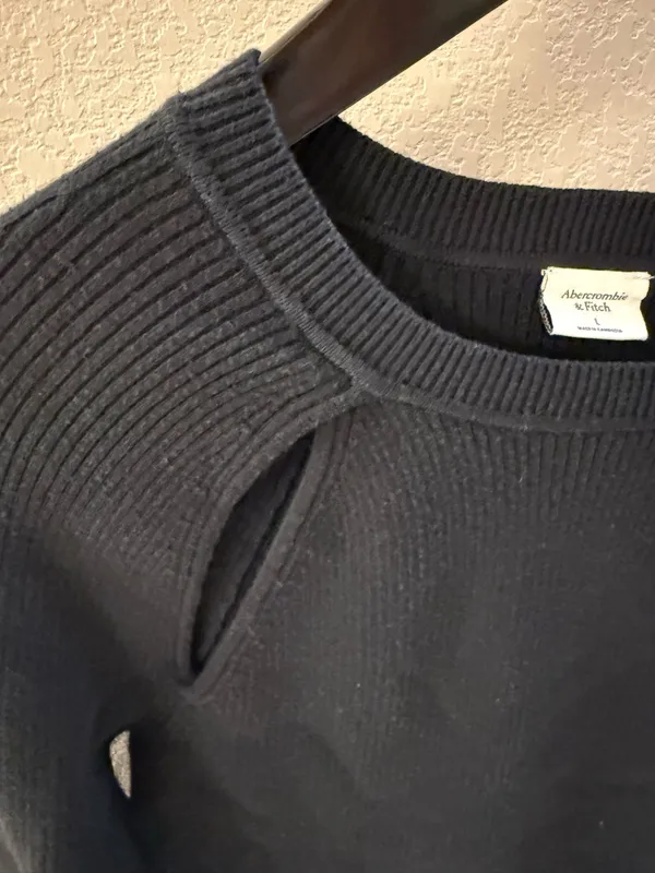 Abercrombie black ribbed sweater L - Image 6