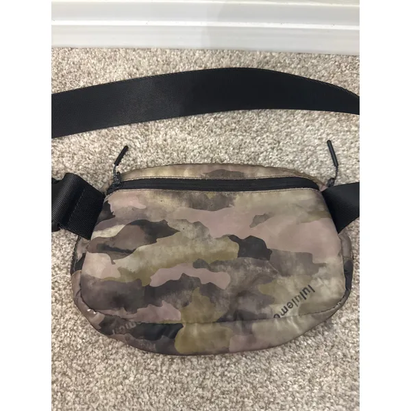 Lululemon Everywhere Crossbody Belt Bag,Heritage Camo Wash,Juniper Green& Blac - Image 10
