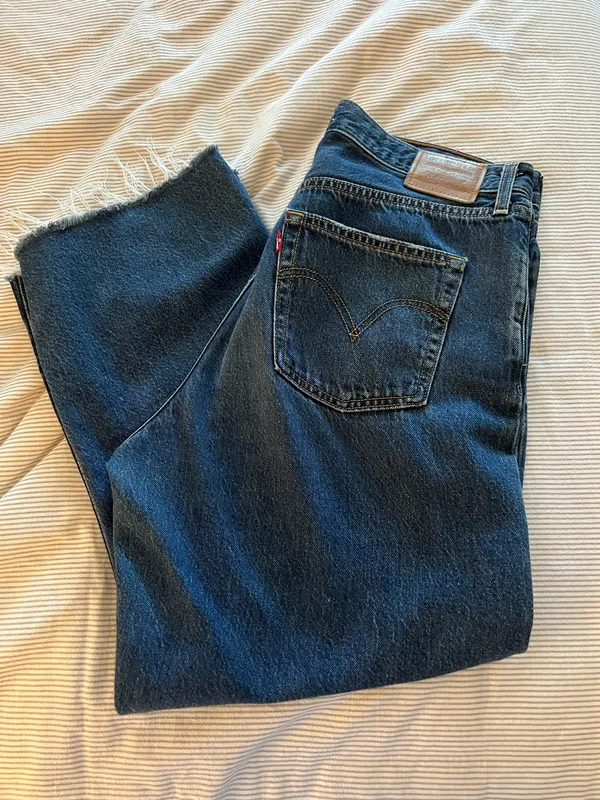 Levi’s Ribcage Jeans - Image 4