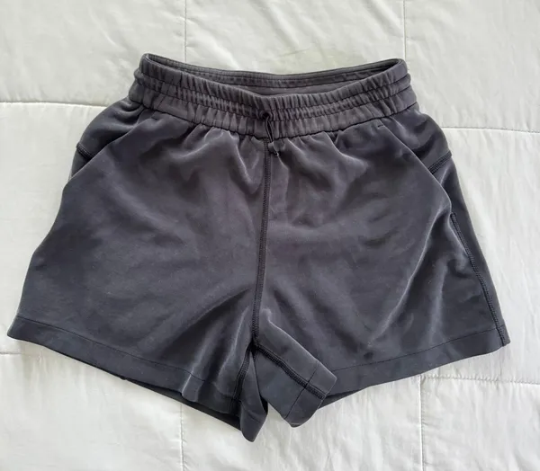 Lululemon Soft Stream Shorts - Image 2