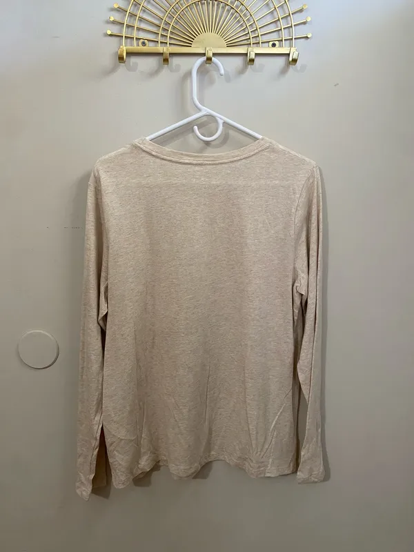 Time & Tru Long Sleeve Beige Top - Image 2