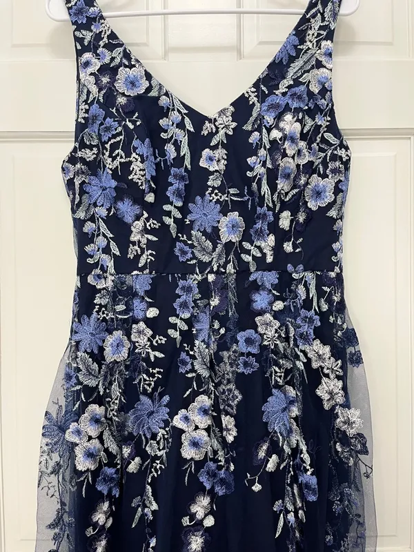 Alex Evenings Navy Floral Embroidered V-Neck Midi Dress - Size 10 - Image 4