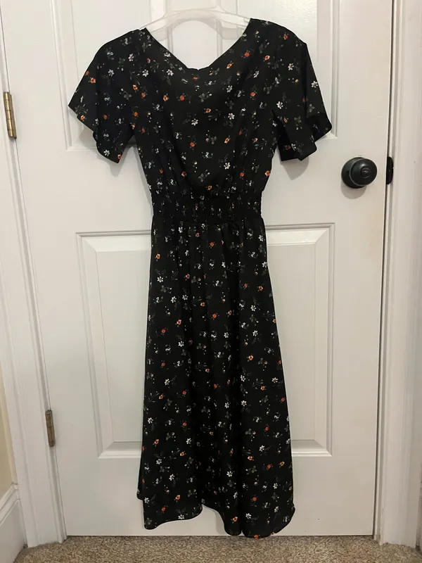 black floral midi dress - Image 3