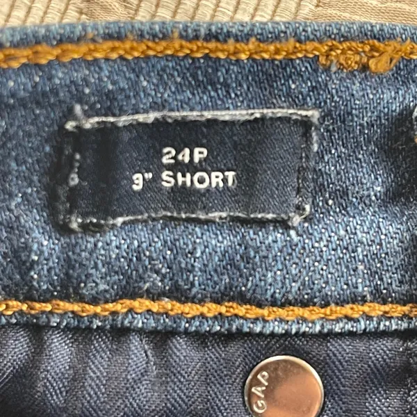 Gap Denim 1969 Womens 24P Medium Wash 3 Inch Cut Off‎ Jean Shorts Blue Petite - Image 7