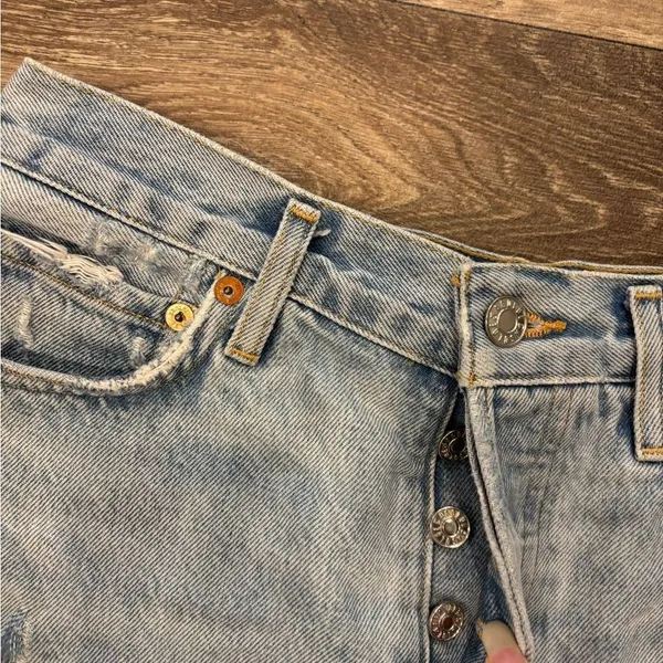 Agolde Distressed Light Blue Denim Shorts Size 26 Button Fly - Image 2