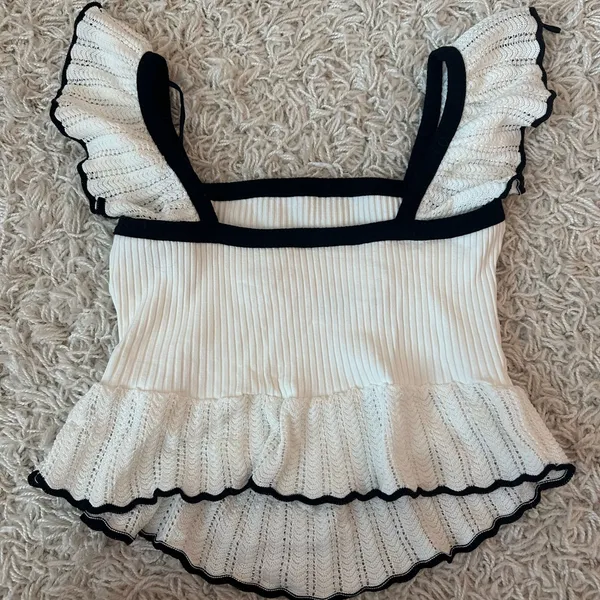 Brand new w tags Zara ruffle top - Image 2