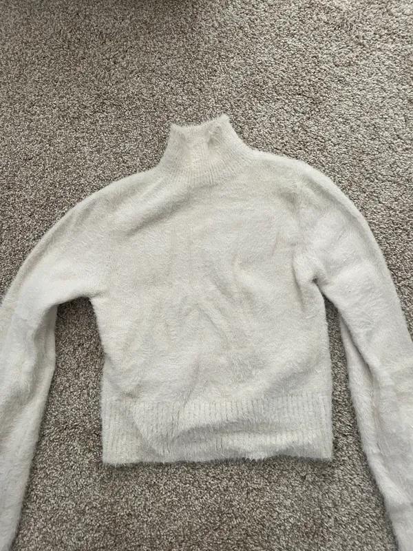 Bershka Crop Top Sweater  - Image 2