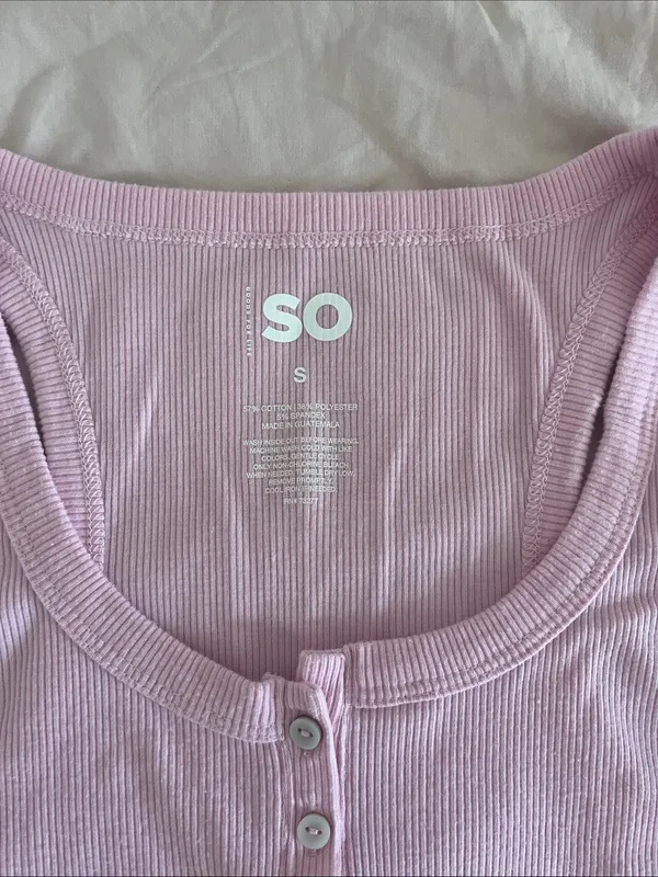 SO Ribbed Henley Tank in Soft Lilac - Image 3