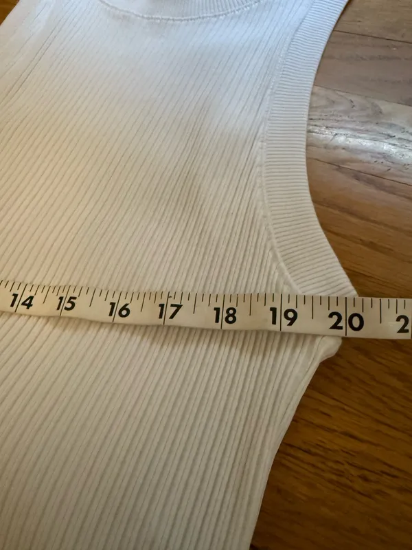 Zara White Ribbed Sleeveless Knit Tank top size M - Image 8