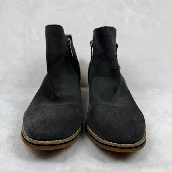 Blondo B5859‎ Charcoal Grey Suede Waterproof Ankle Boots 8M Side Zip Low Heel - Image 2