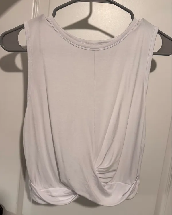 Alo Yoga Tank Top - Image 3
