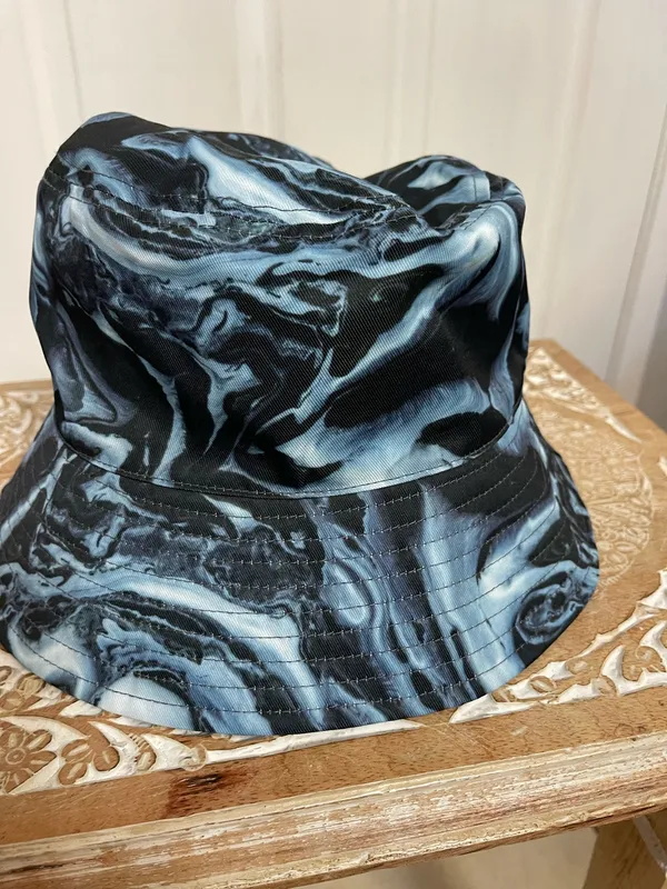 Swirl Pattern Bucket Hat in Blue and Black - Image 3