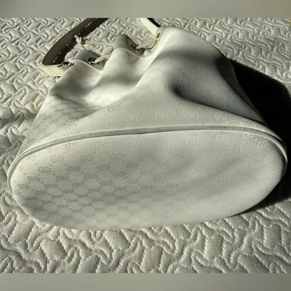 GUCCI | Vintage Ophidia Elegant White Bucket Bag - Image 4