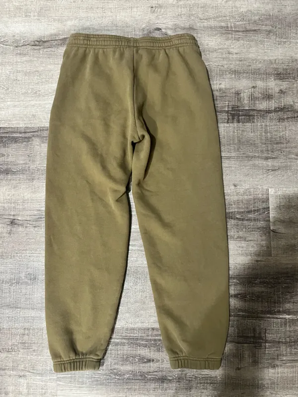 TNA BY ARITZIA Cozy Fleece Boyfriend Fit Joggers in Olive Green - Image 4