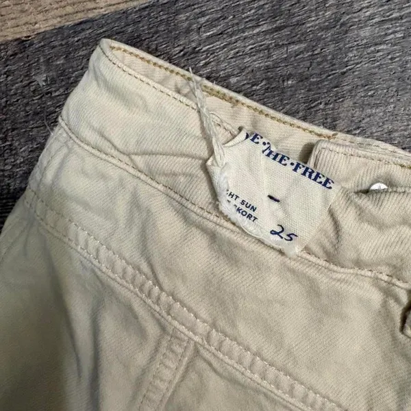 2000s Free People cream cargo short Size 25‎ - Image 4