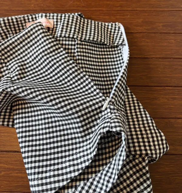 Urban Outfitters Gingham High-Waisted Pinup Short sz 0 Side Zip Black and White - Image 5