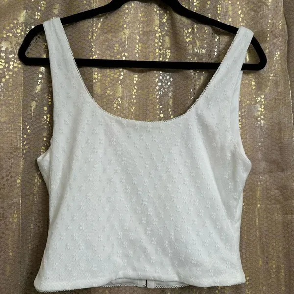 White Fox White Hook Eye Closure Corset Style Crop Top XL - Image 2