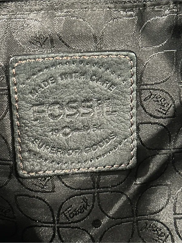 Fossil Dark black Leather Satchel with Brass Zipper Detail - Image 7