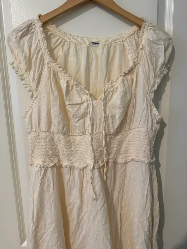 Old Navy Perfect White Midi/Maxi Cottage Core Dress - Image 3