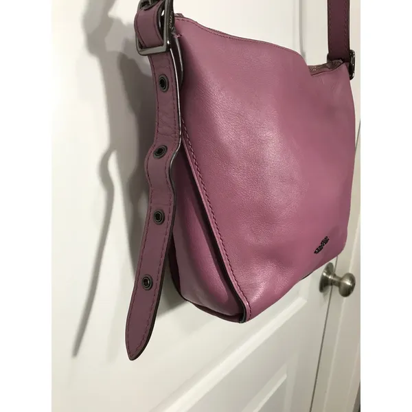Coach Val Dufflette Leather Crossbody in Primrose. EUC - Image 2