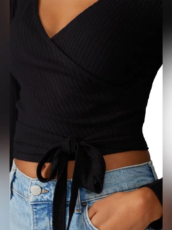 Reformation Petalo Top Size Small - Image 2