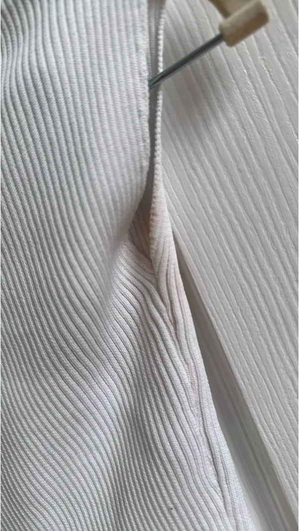 Sincerely Jules White Ribbed Crop Top - Image 4
