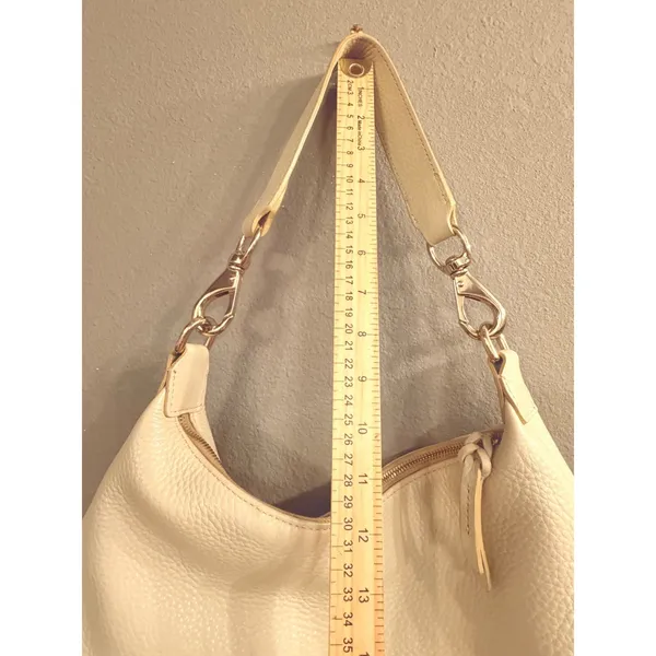 Dooney & Bourke Vintage Cream Pebbled Leather Hobo Shoulder‎ Bag Gold Hardware - Image 8