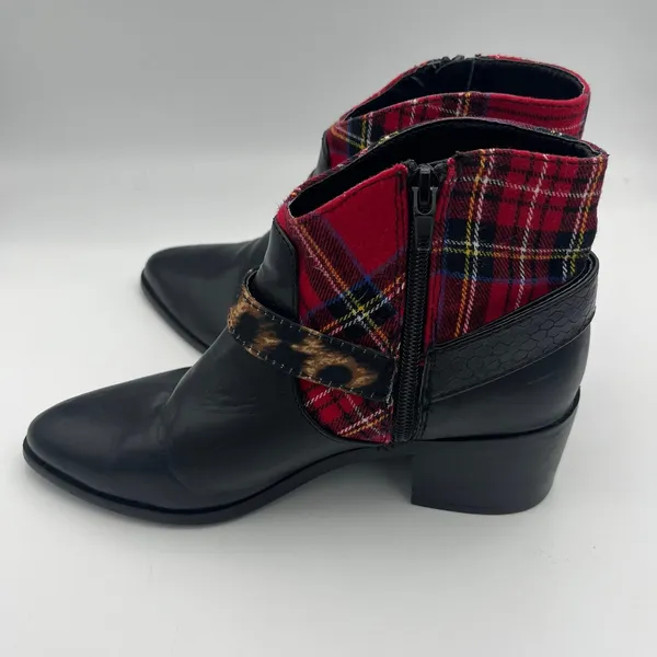 Betsey Johnson Women's Wilma Western Booties Size 6.5M - Image 2
