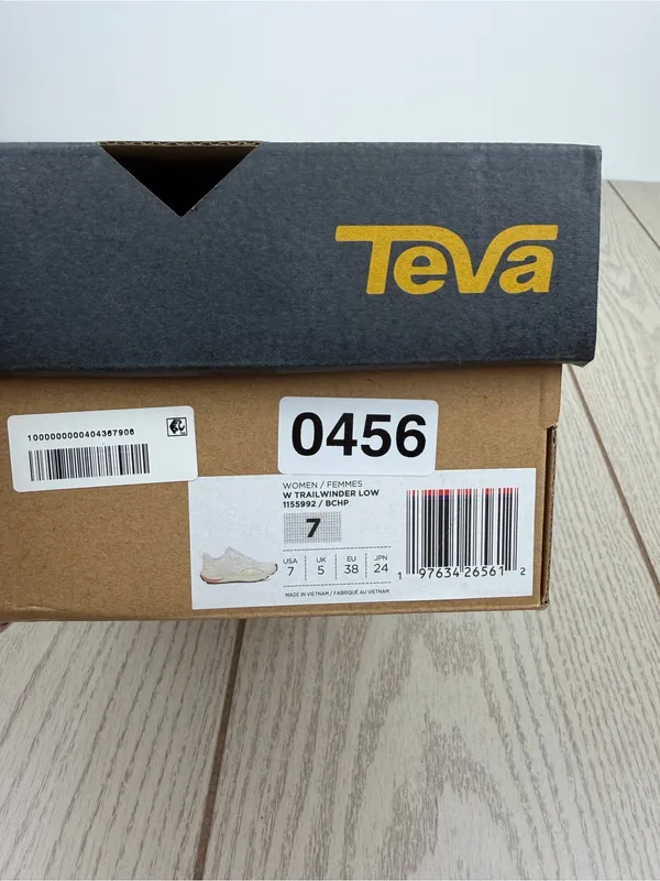Teva Women's Trailwinder Lace-up Low Top Sneaker US7 Birch/Peach Bloom $130 - Image 8