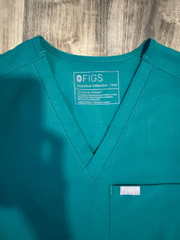 FIGS Scrub Top - Image 3