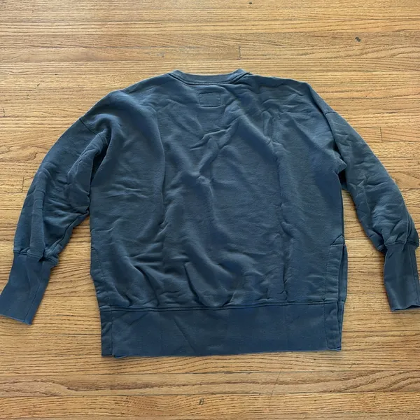 Abercombie & Fitch Sweater - Image 4