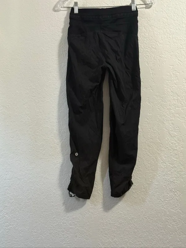 Lululemon Beyond the Studio Jogger Black Pants Women's Size 0 - Image 3