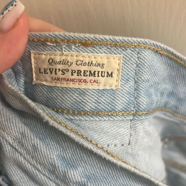 ✨Levi's® Premium 501® Original High-Rise Cut-Off Jean Sz 29 Shorts✨ - Image 9