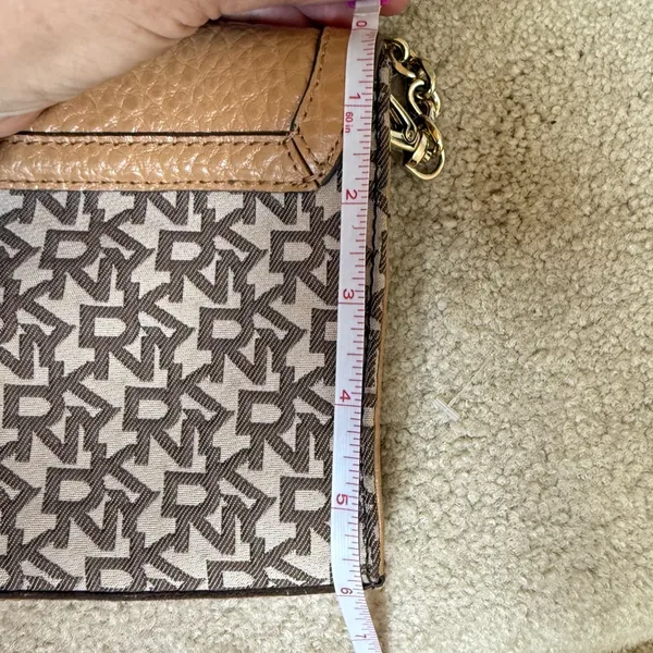DKNY Shoulder Bag Brown Monogram Logo Pebbled Leather Y2K Baguette Women‎ Small - Image 8