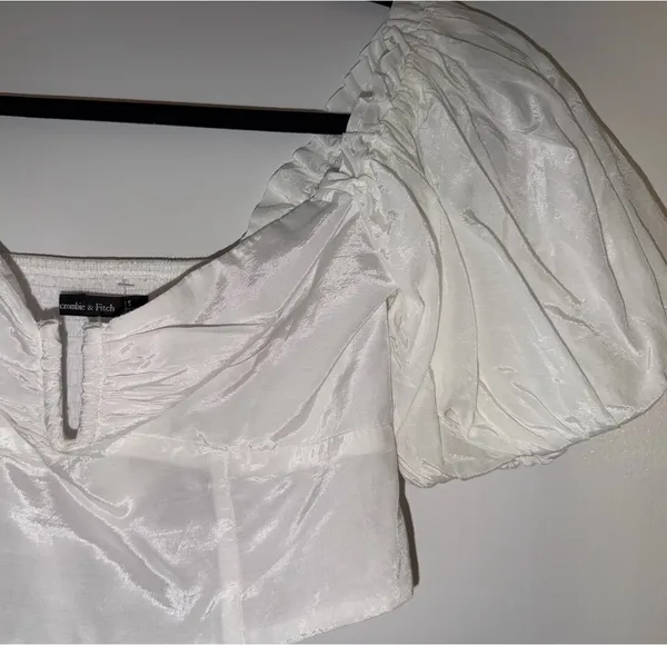 Abercrombie Puff Sleeve Sweetheart Top - Image 4