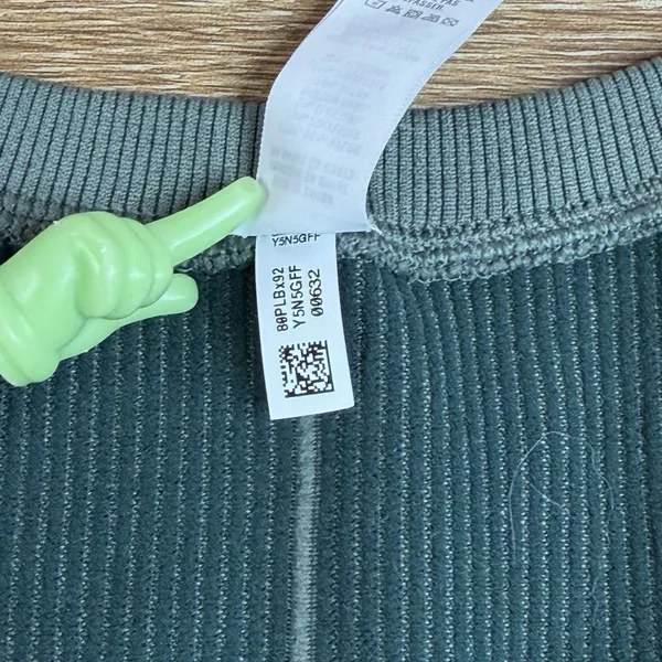 OFFLINE by Aerie Seamless Ribbed Crop Top Women's M Short Sleeve Green Workout - Image 6