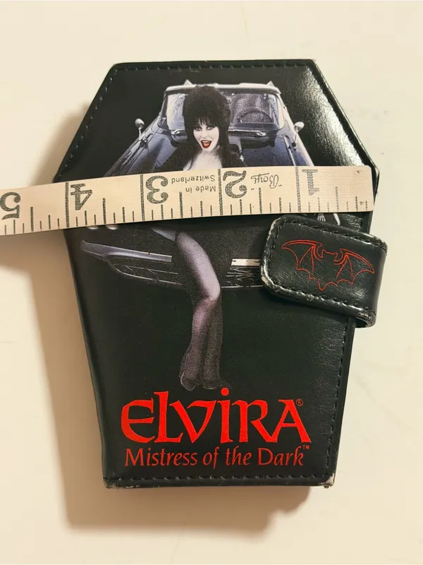 Elvira Mistress of the Dark coffin shaped fold wallet, faux leather 5.6"x4" - Image 10