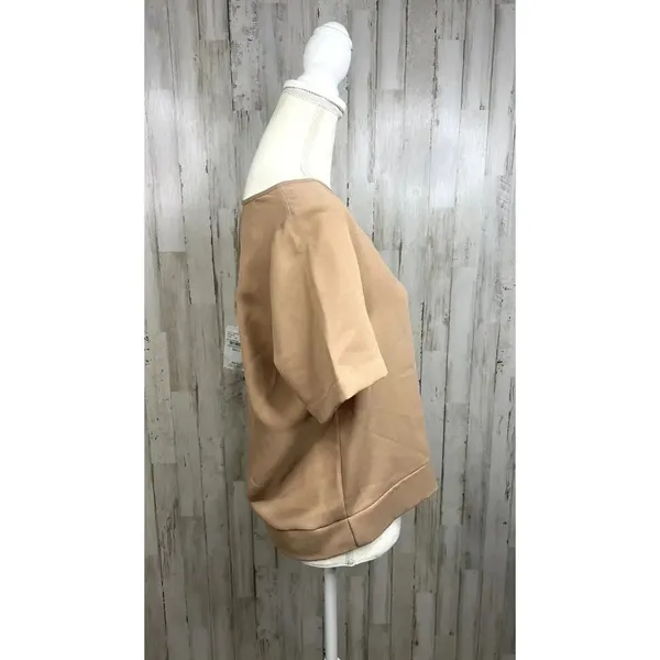 NWT Buckle Women's Taupe Short Sleeve Crew Neck Open-Back‎ Top Size Small Casual - Image 4