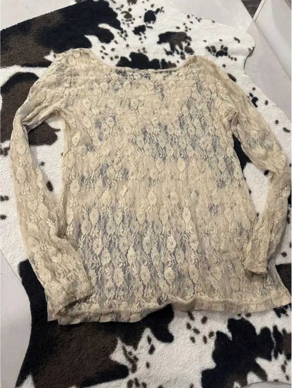 Women's ivory lace blouse, Love by Love brand, size L - Image 4