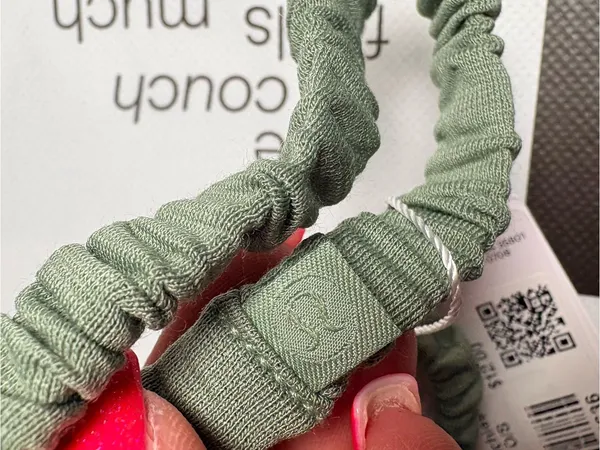 Lululemon Skinny Scrunchies 2 Pack - Image 2