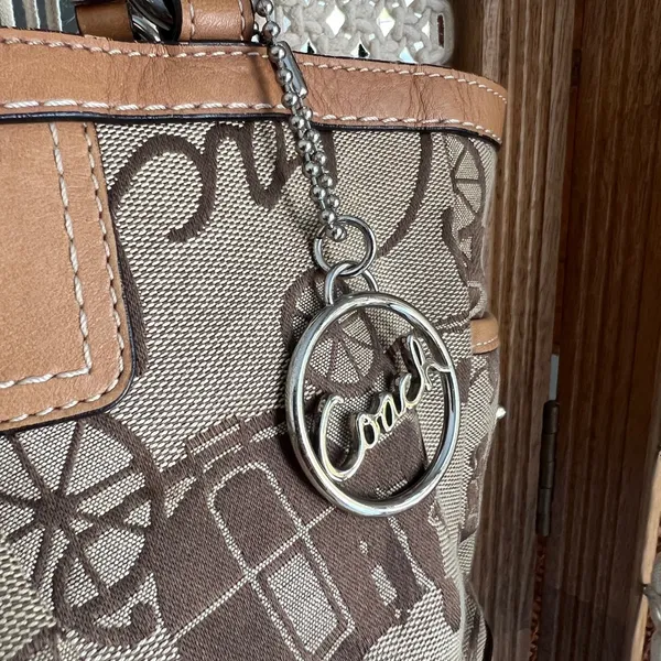 VINTAGE Coach Horse & Carriage brown canvas and leather trim tote bag - Image 3